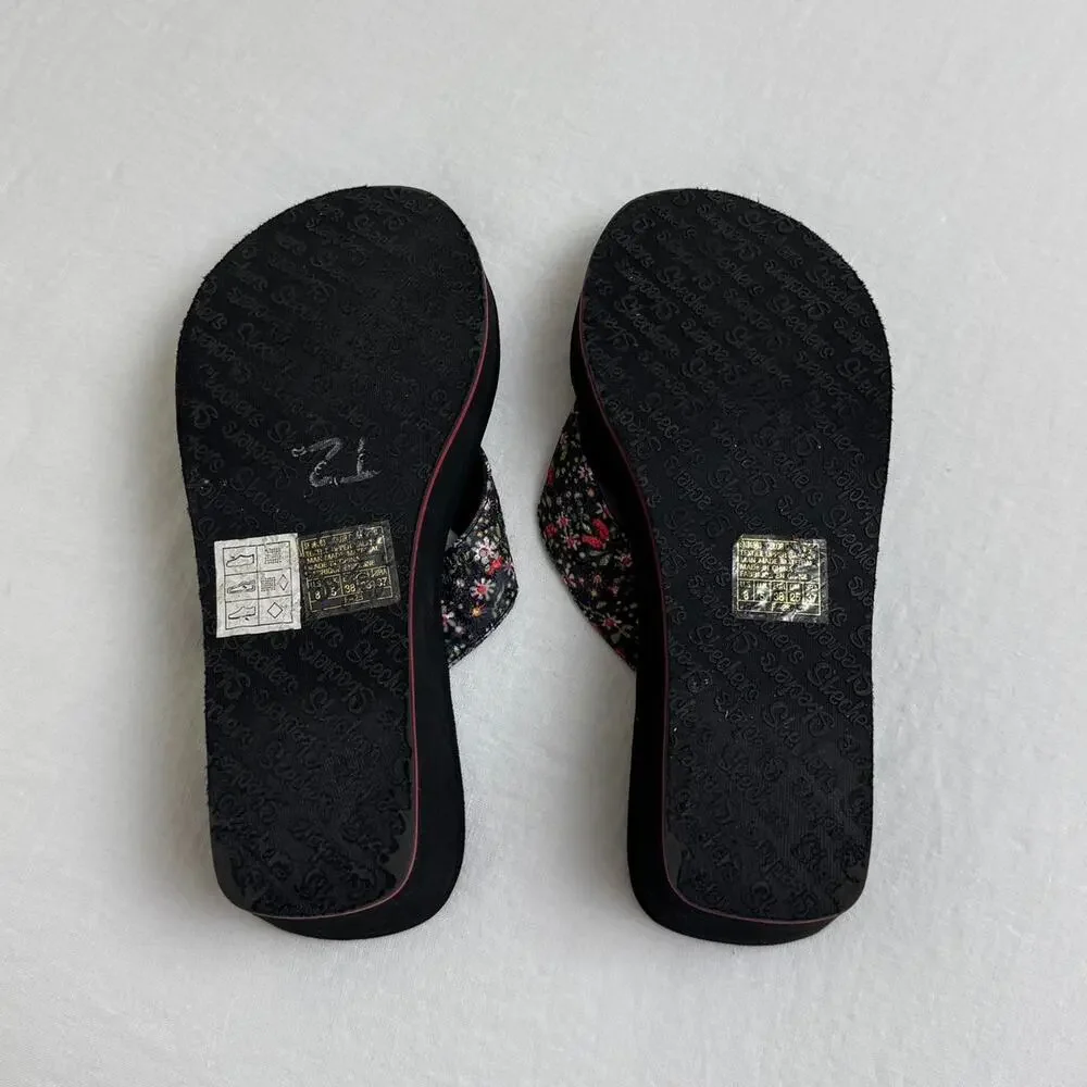 Skechers Cali Black Platform Chunky Floral Print Flip Flops Size US 8 Whimsy